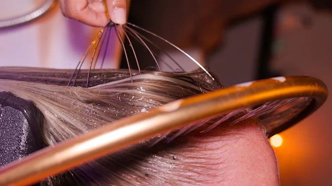 Aandacht voor de hoofdhuid tijdens een echte Head Spa behandeling